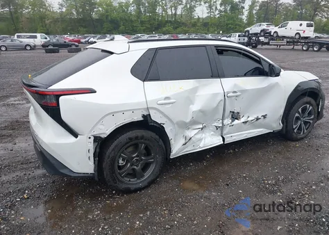 2024 Toyota Bz4X Xle z USA, uszkodzony, nr VIN JTMABACA6RA083823